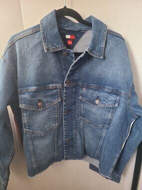 Tommy Jeans Oversized Denim Trucker Jacket – Blue – Size Large